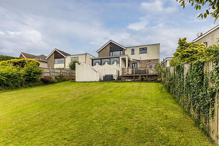 11 Glennor Crescent