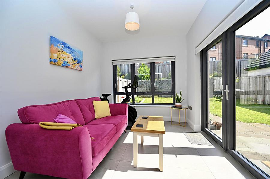 9 Brooke Hall Mews