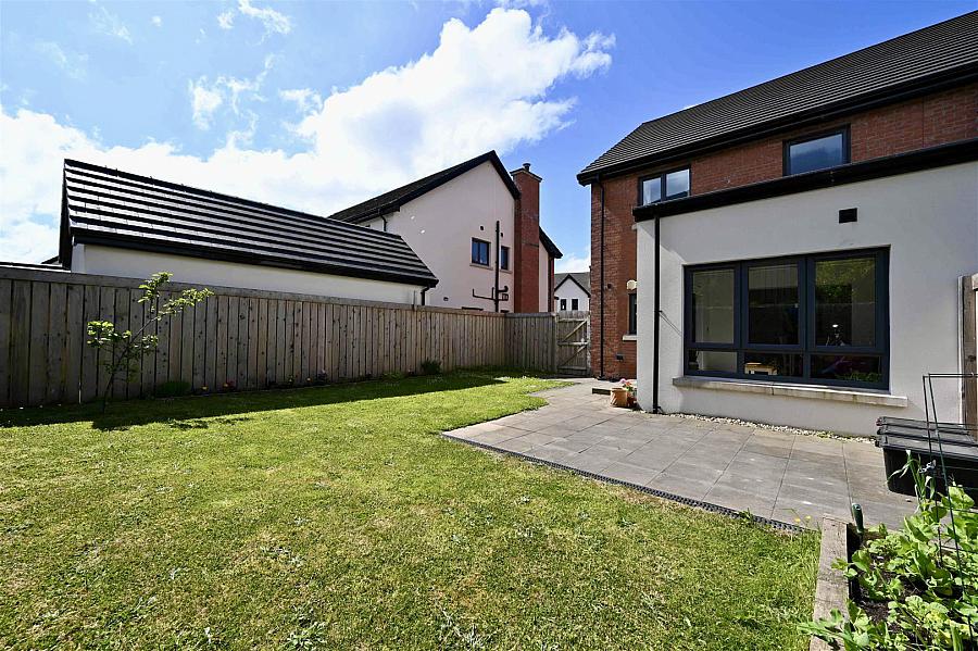 9 Brooke Hall Mews
