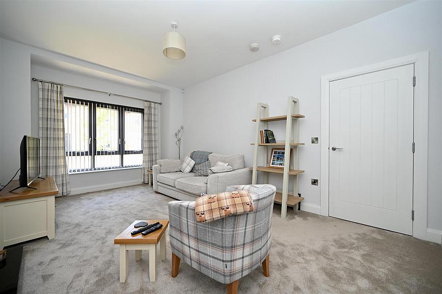 9 Brooke Hall Mews