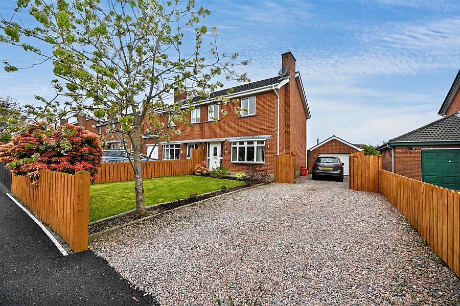 48 Moyra Drive, saintfield, ballynahinch, BT24 7AF