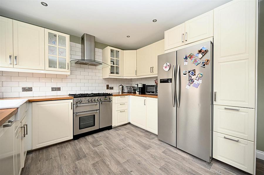 48 Moyra Drive