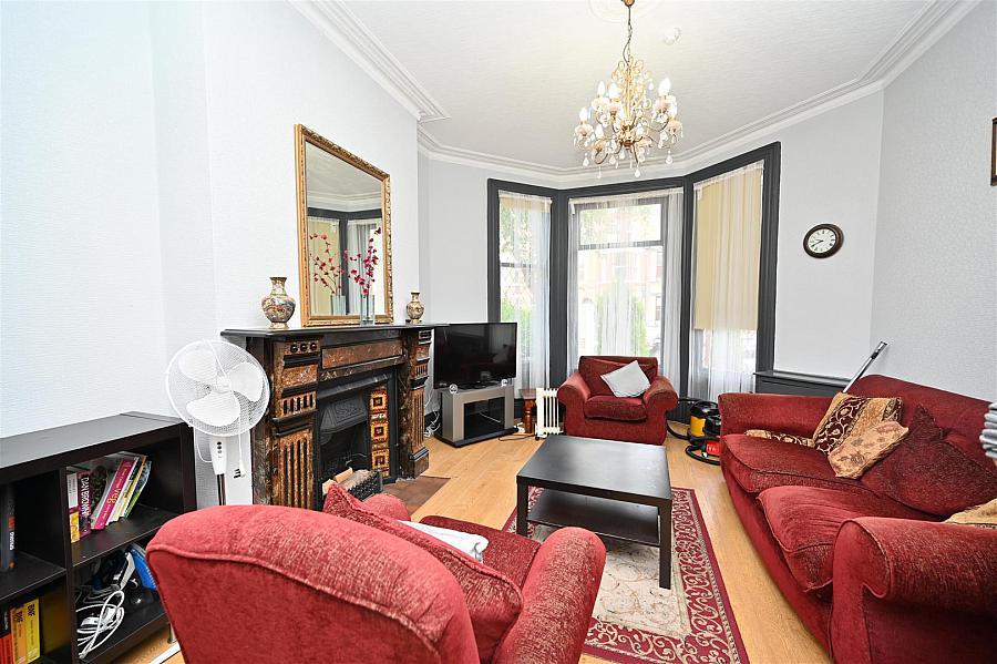 The George 9 Eglantine Avenue