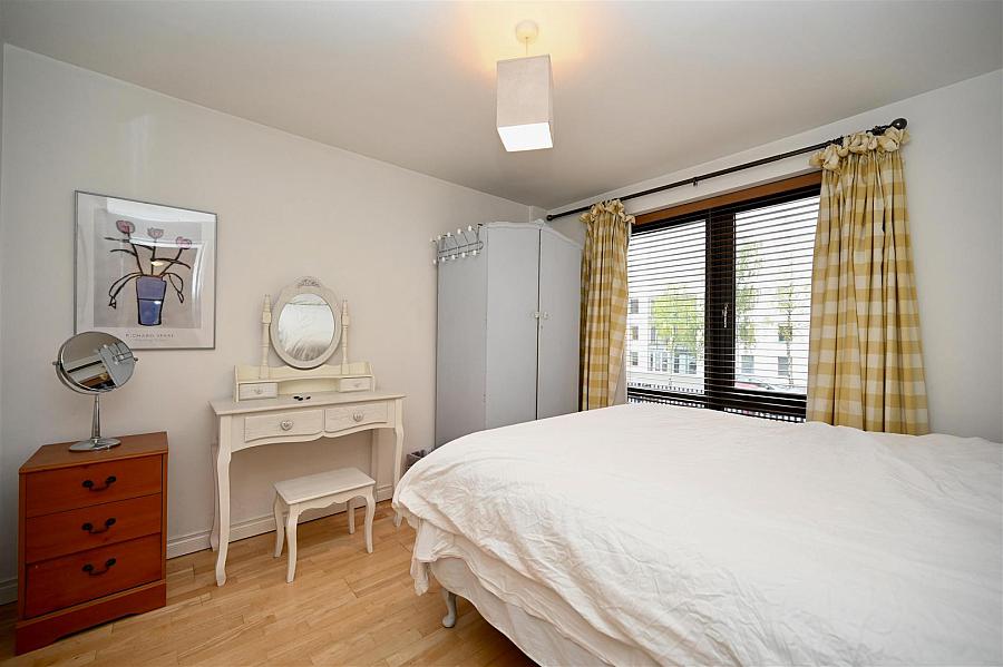 Apt 27 St Georges Harbour 51 East Bridge Street