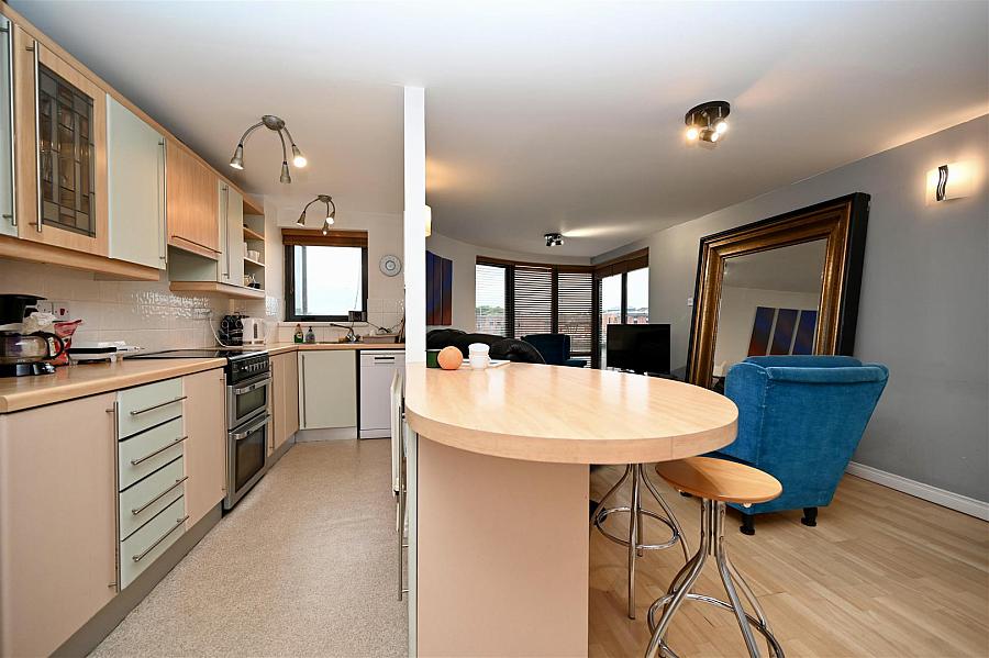 Apt 27 St Georges Harbour 51 East Bridge Street