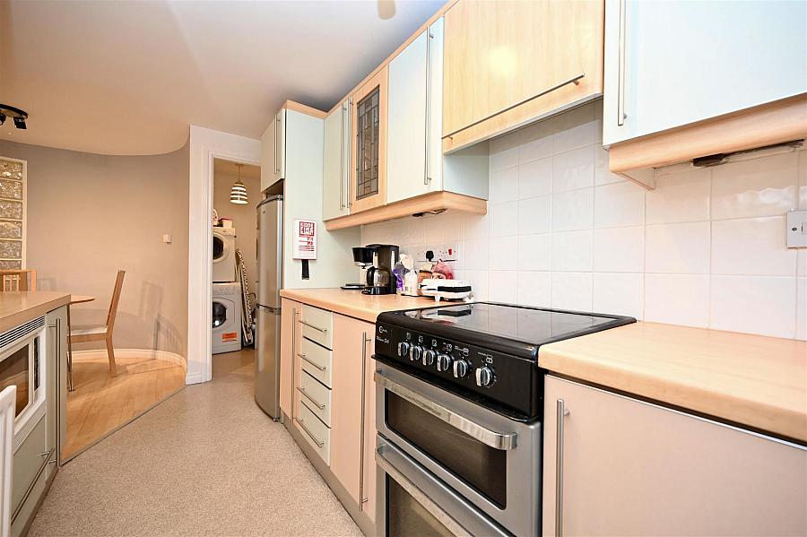 Apt 27 St Georges Harbour 51 East Bridge Street