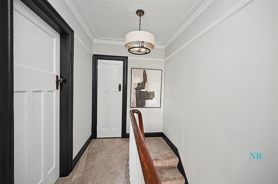 15 Bloomfield Gardens