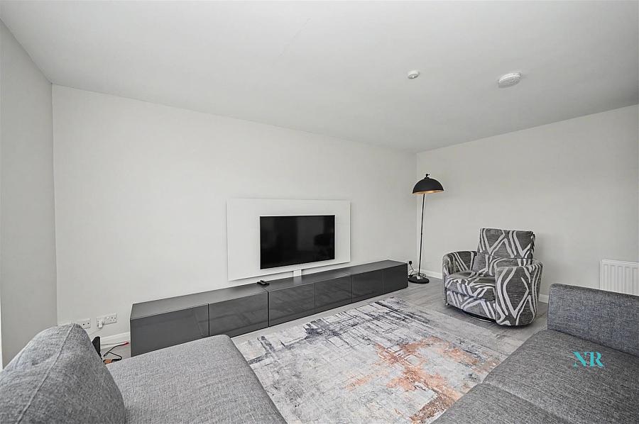 4 Knocklofty Court