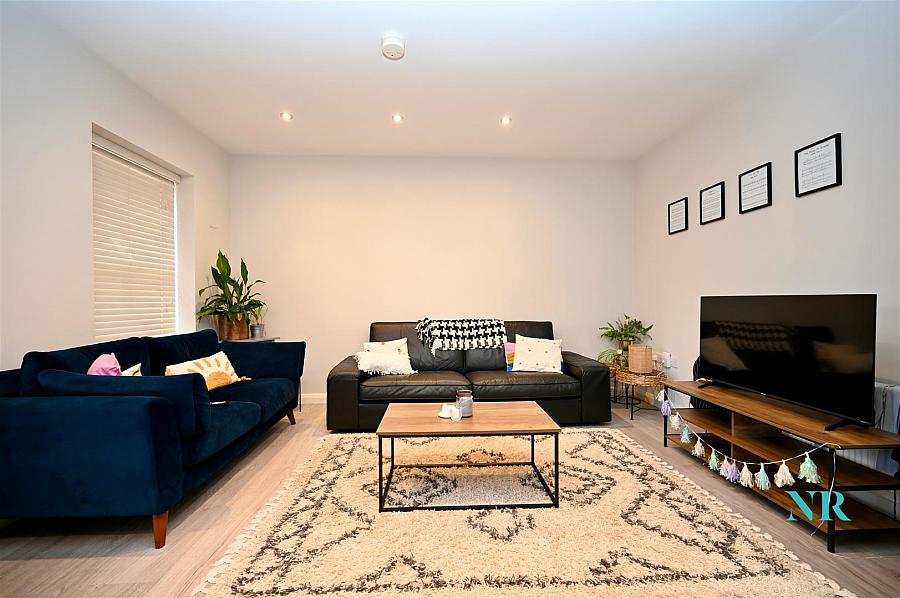 Apt 6, 130 Stranmillis Road