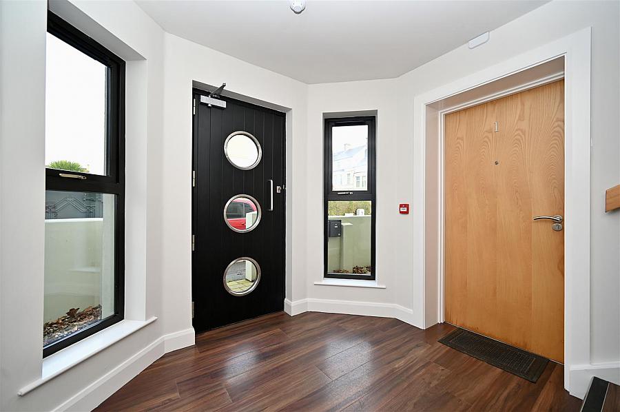 Apt 1, 1 Springfield Road