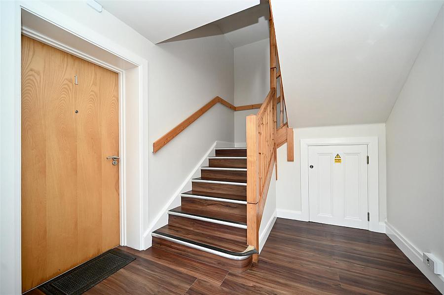 Apt 1, 1 Springfield Road