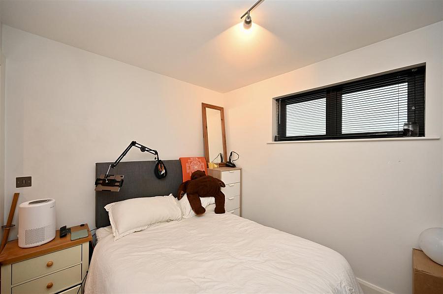 Apt 1, 1 Springfield Road