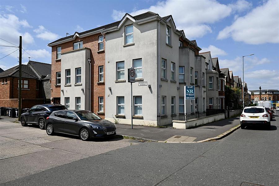 1 Woodcot Avenue