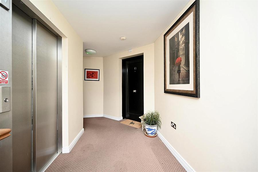 Apt 13 Meadow House 47 The Boulevard