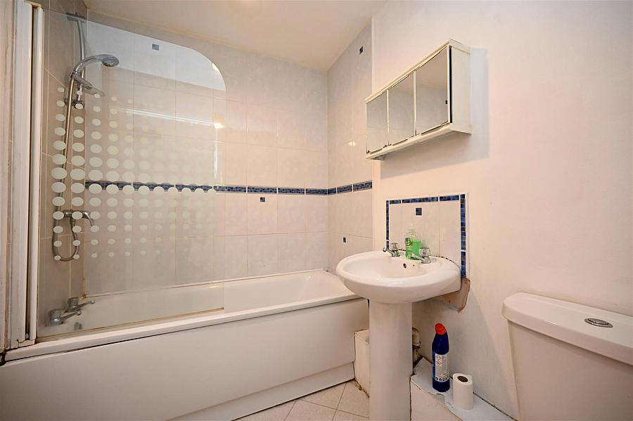 77c Heath Lodge Drive