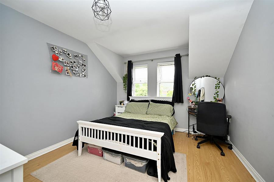 Apt 11 Chichester Manor 2 Chichester Park North