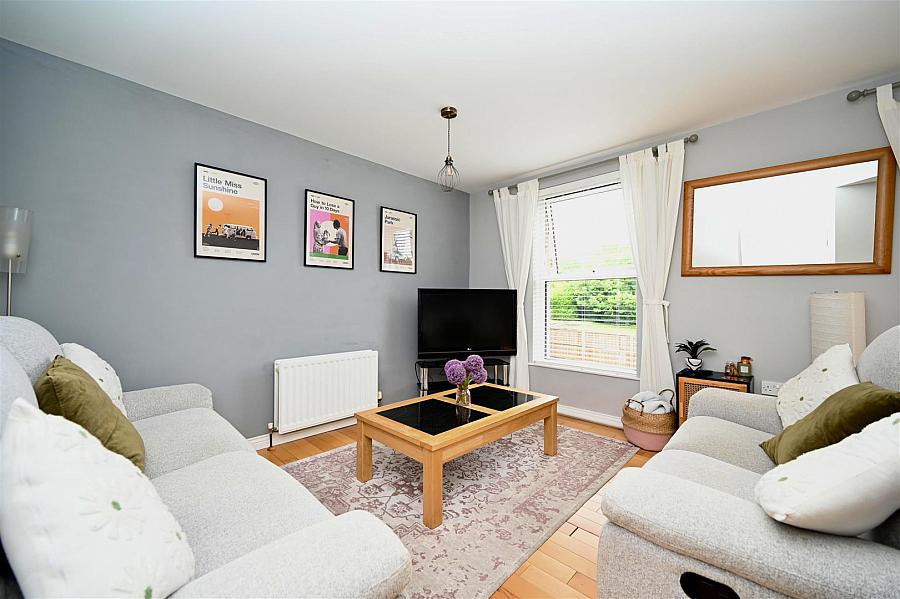 Apt 11 Chichester Manor 2 Chichester Park North