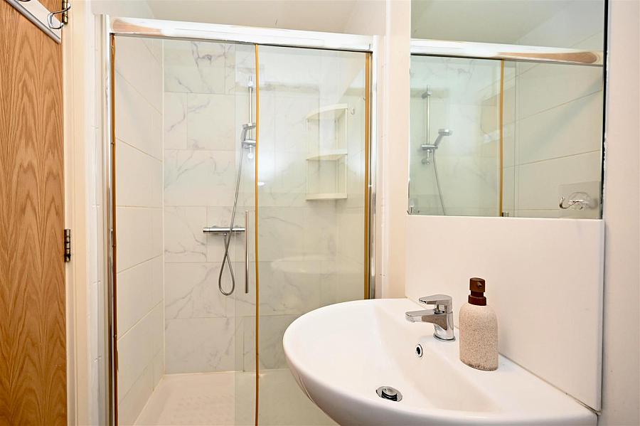 Apt 159 Victoria Place 20 Wellwood Street