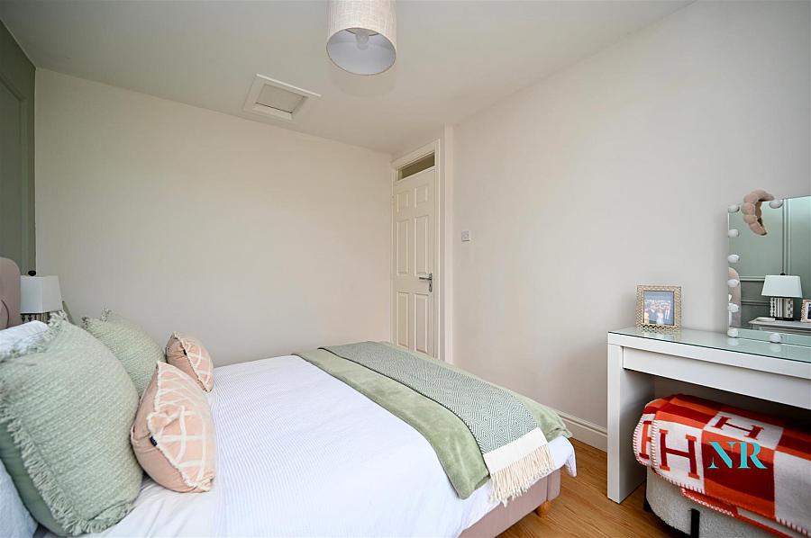 5B Hillsborough Court