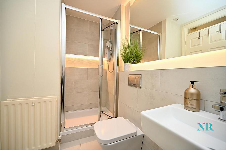 5B Hillsborough Court