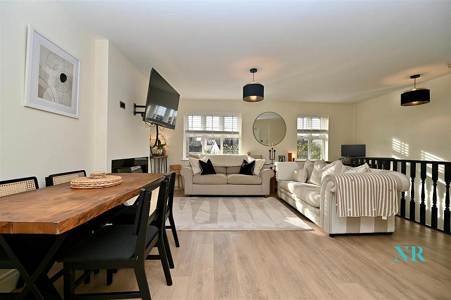 5B Hillsborough Court