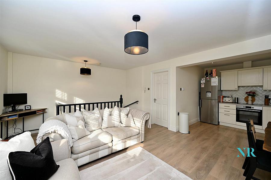 5B Hillsborough Court