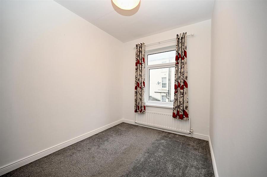 9 Catherine Street North