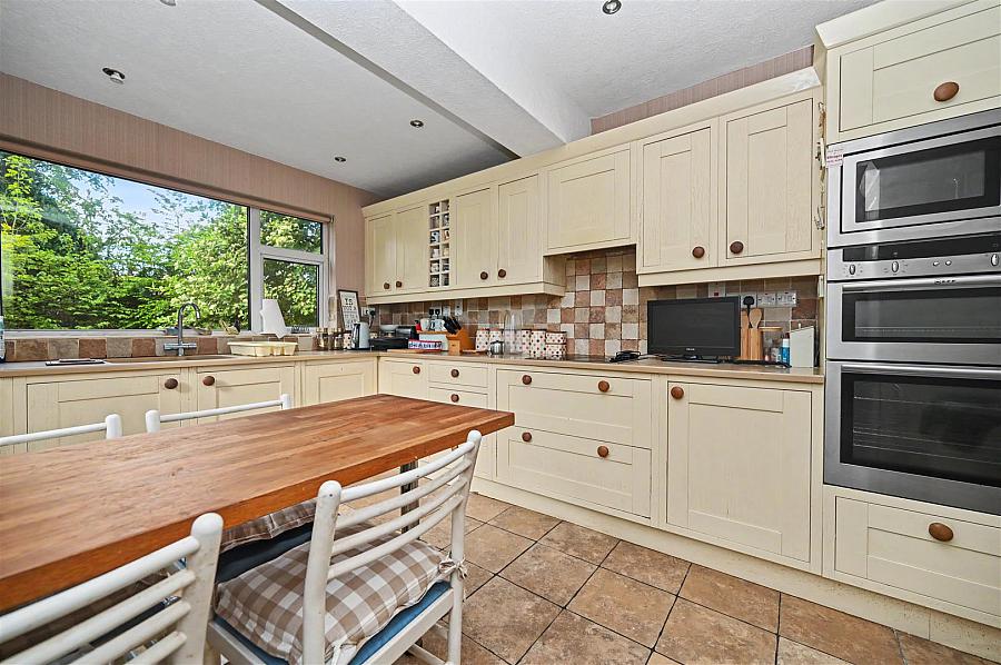 7 Finchley Gardens