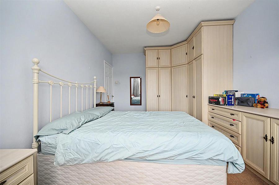 7 Finchley Gardens