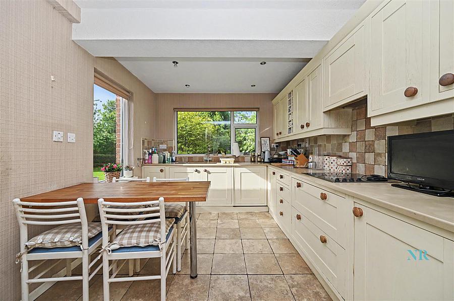 7 Finchley Gardens