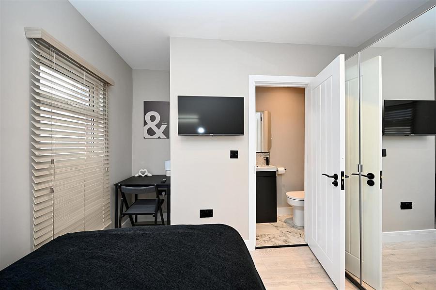 10 Charleville Avenue