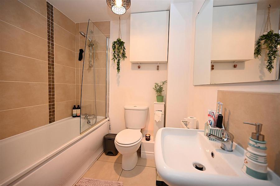 13 Titanic Walk Ballymacarrett Road