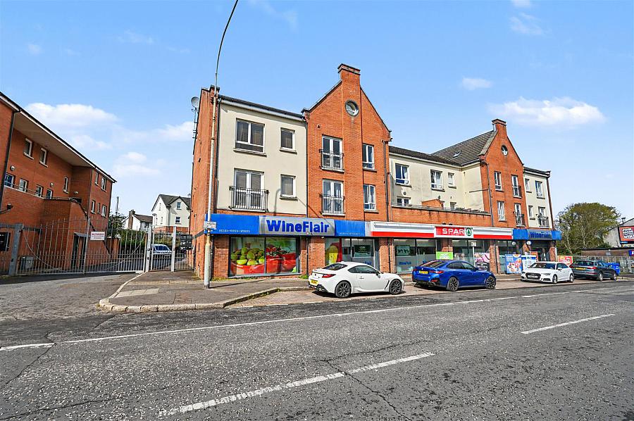 Apt 11 Kingsway Court