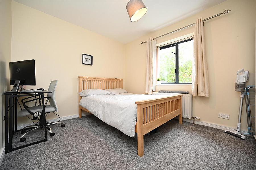 Apt 6, Carolan Place 45 Rossmore Drive