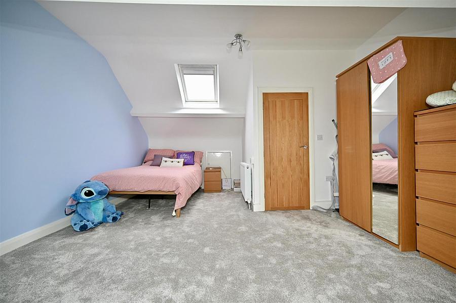 1 Clara Crescent Lower