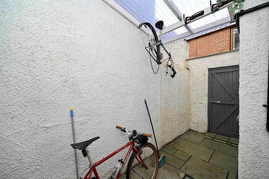 1 Clara Crescent Lower