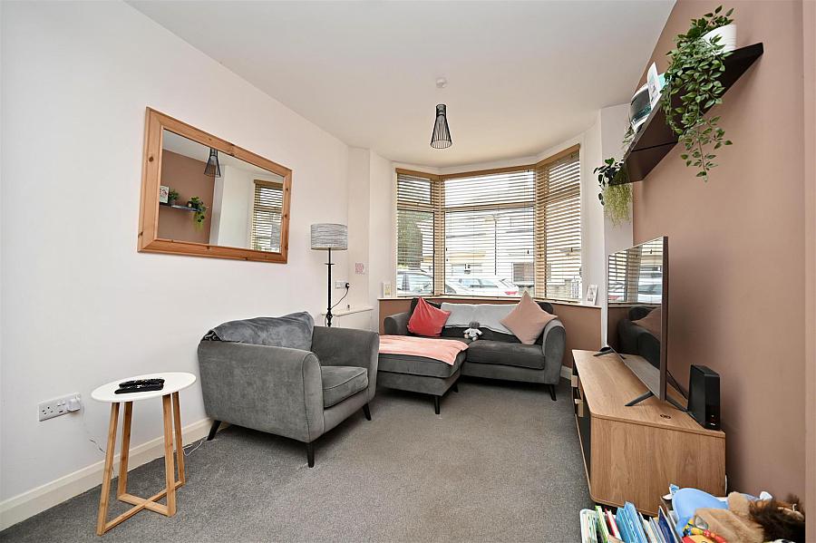 1 Clara Crescent Lower