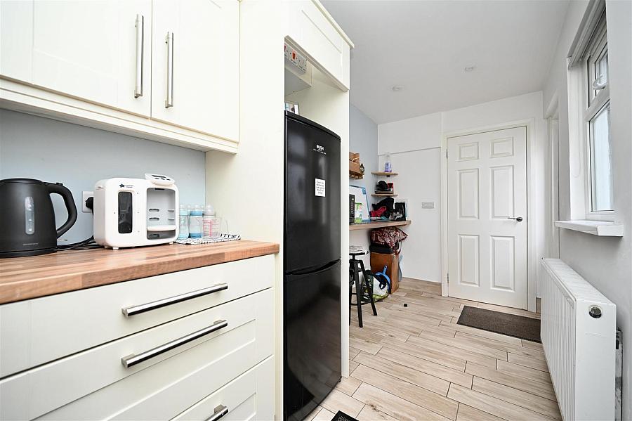 1 Clara Crescent Lower