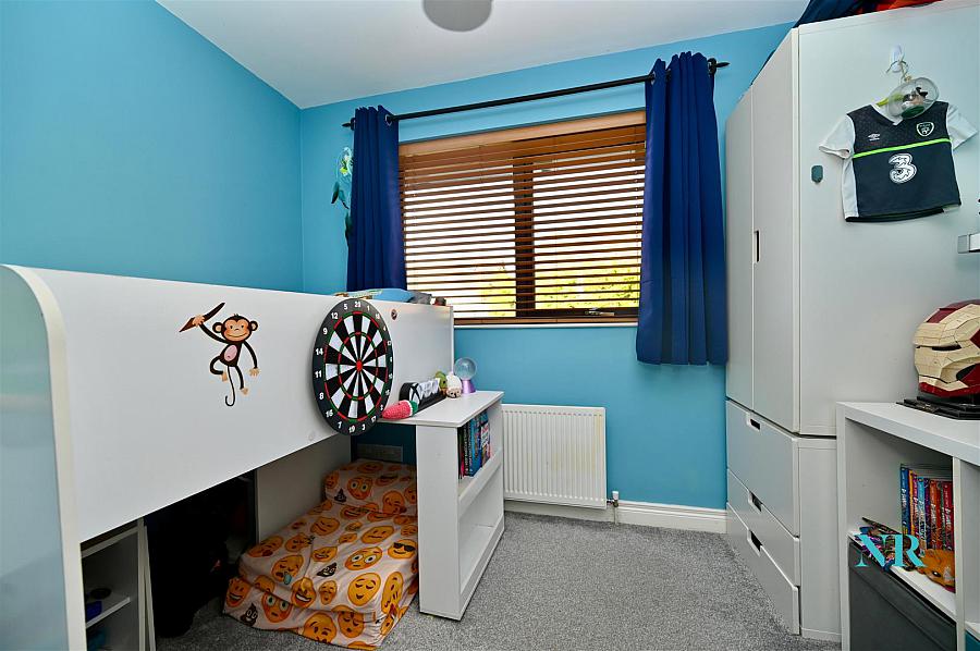 23 Laurelgrove Avenue