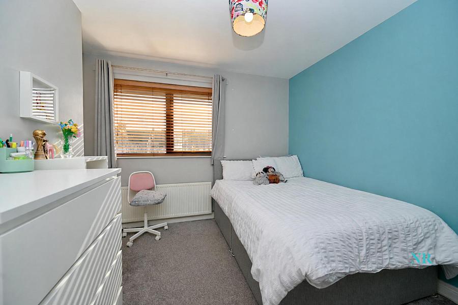 23 Laurelgrove Avenue