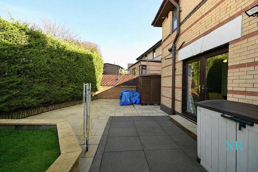 23 Laurelgrove Avenue