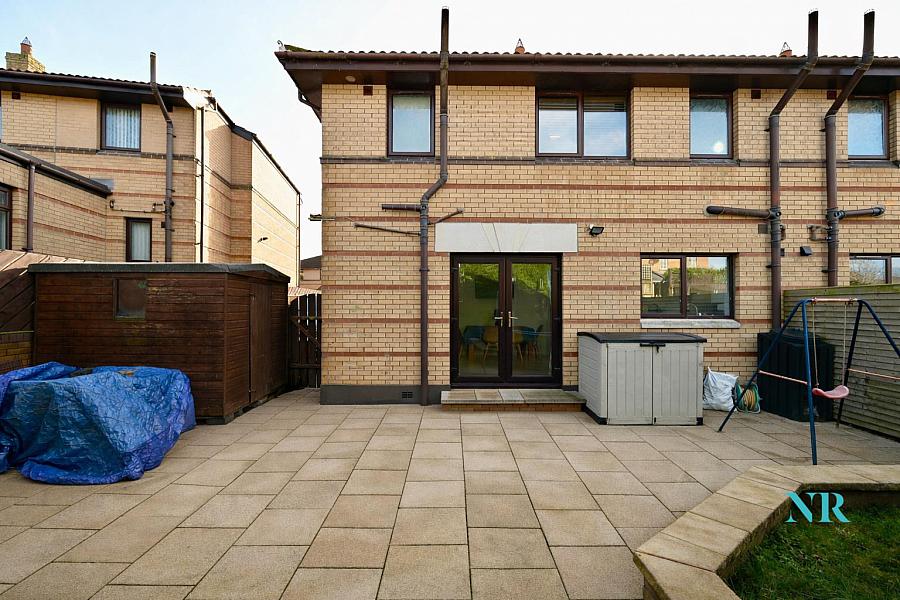 23 Laurelgrove Avenue