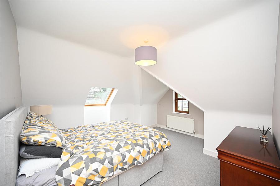 Apt 15, 22 Upper Lisburn Road