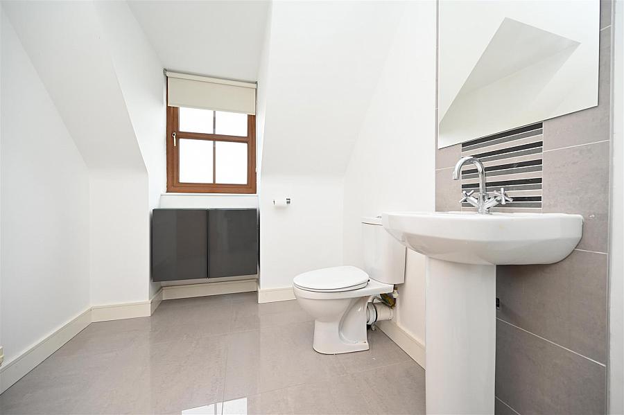 Apt 15, 22 Upper Lisburn Road