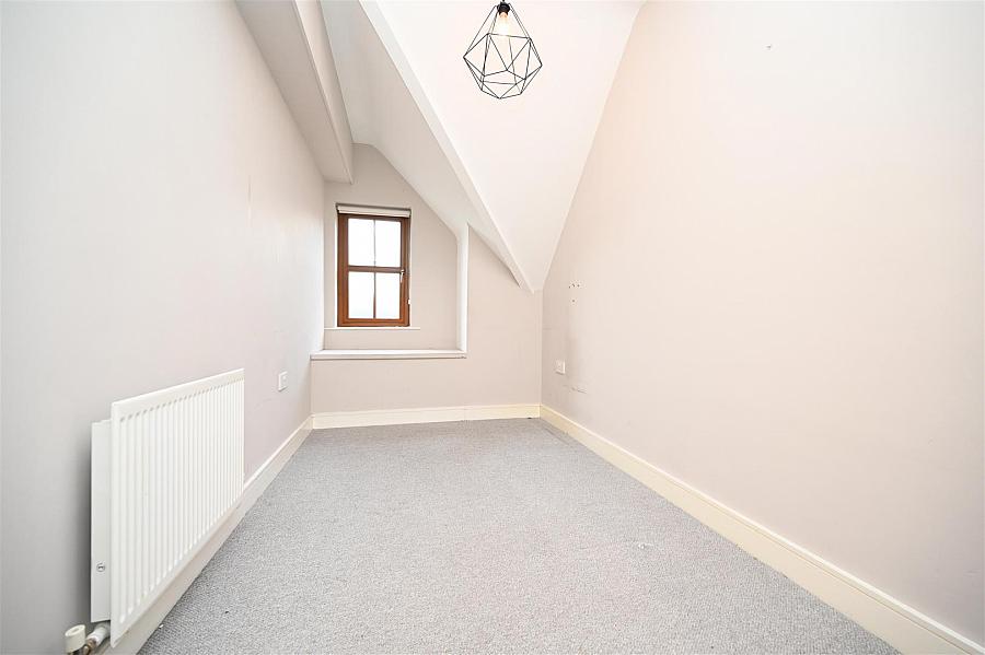 Apt 15, 22 Upper Lisburn Road