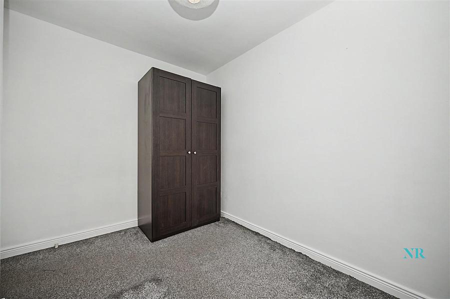 9 Catherine Street North