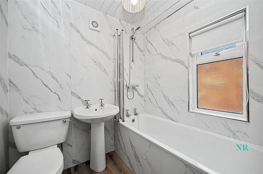 10 Willowholme Street