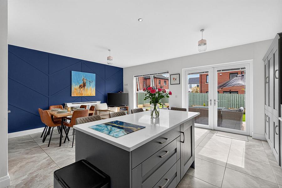 16 Castlegowan Place