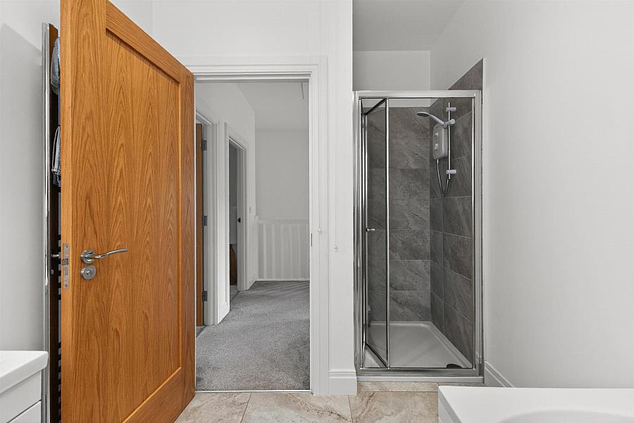 16 Castlegowan Place