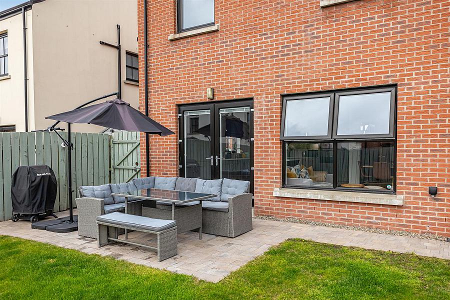 16 Castlegowan Place